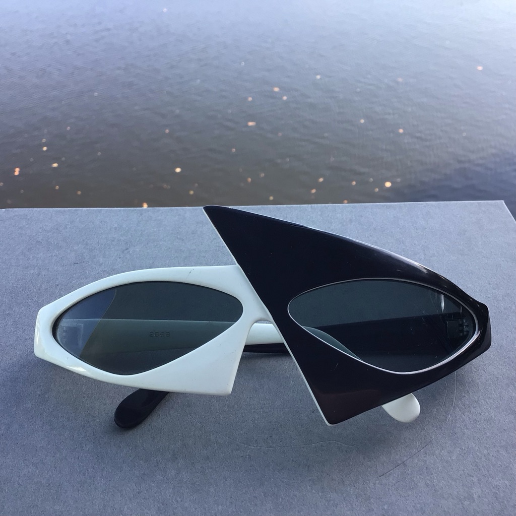 Super Fun Asymmetric Black & White Cat Eye Sunglasses